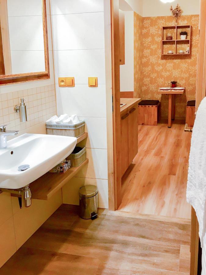 Golden Wood Apartments Plzeň Eksteriør billede
